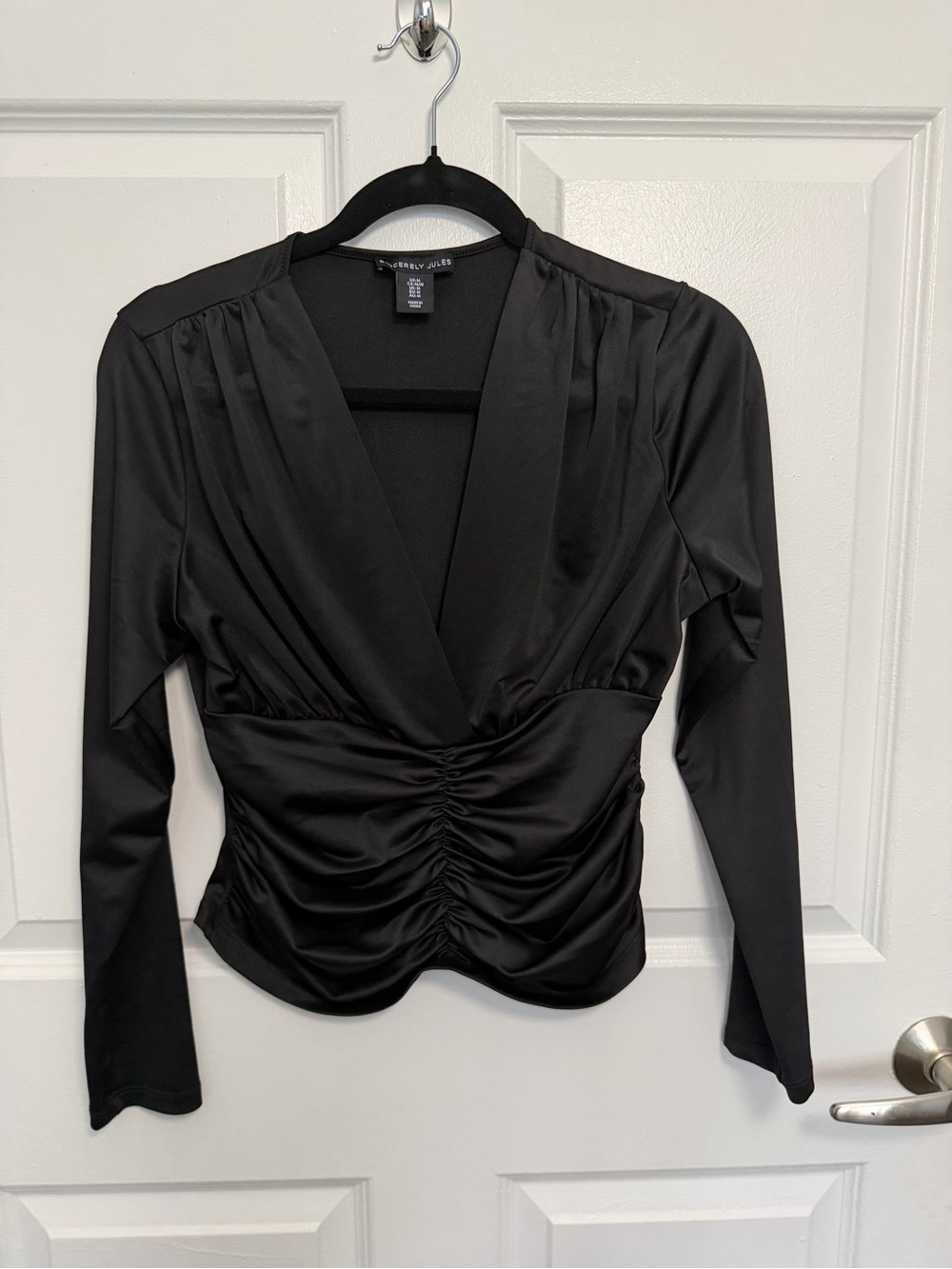 Laundry By Shelli Segal Black Satin Ruched V-Neck Long Sleeve Top